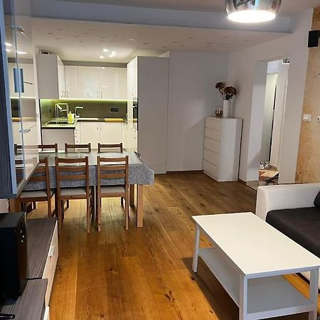 Porec, Tolle 3 Zi-Whg, Sehr Zentral, Top Zustand! Mit Internet Und W-Lan! Екстериор снимка